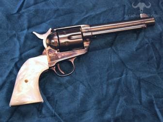 Colt Single Action Classic Panel White Pearl
