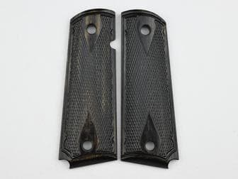 1911 Govt. Classic Panel Silverblack Double Diamond Checkered with Fancy Border Spray Finish<br>(Retail Price: $47)