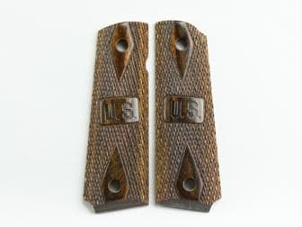 1911 Govt. Classic Panel Super Walnut Double Diamond Checkered - US</br>(Retail Price: $45)
