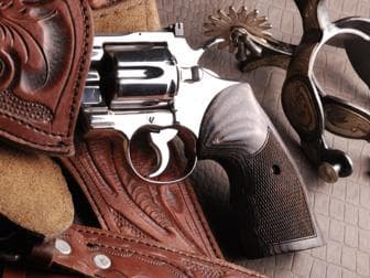 Colt Python Oversized Fingergroove Silverblack Checkered