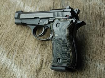 Beretta 84 Ultima Panel Silverblack Checkered