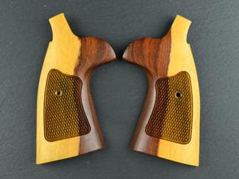 S&W N Square Target Ndale Checkered<br>(Retail Price: $60)