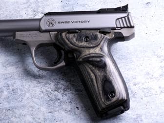 S&W 22 Victory Ultima Panel Silverblack